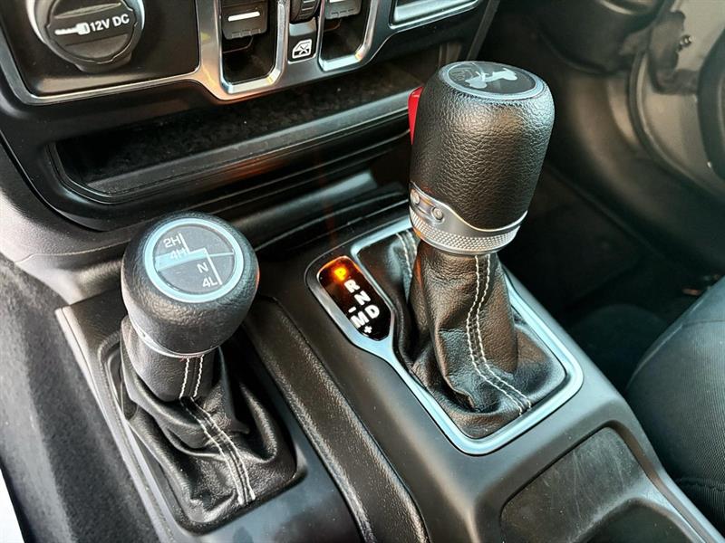 jeep Wrangler 2022 - 25