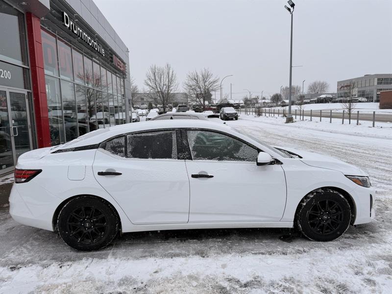 nissan Sentra 2024 - 10