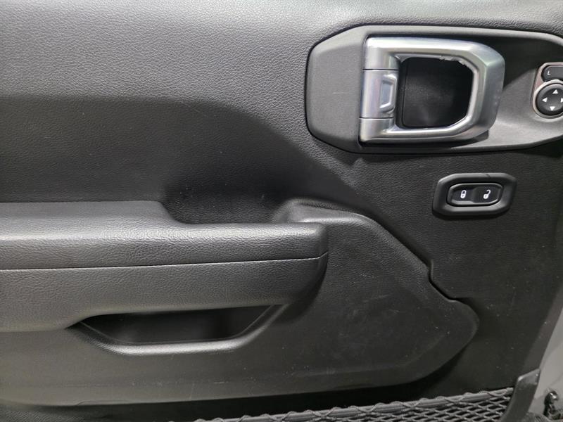 jeep Wrangler 2022 - 18