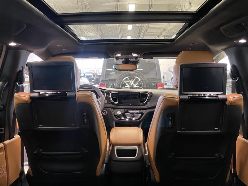 chrysler Pacifica Hybrid 2023 - 9