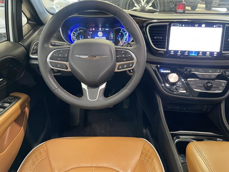 chrysler Pacifica Hybrid 2023 - 12
