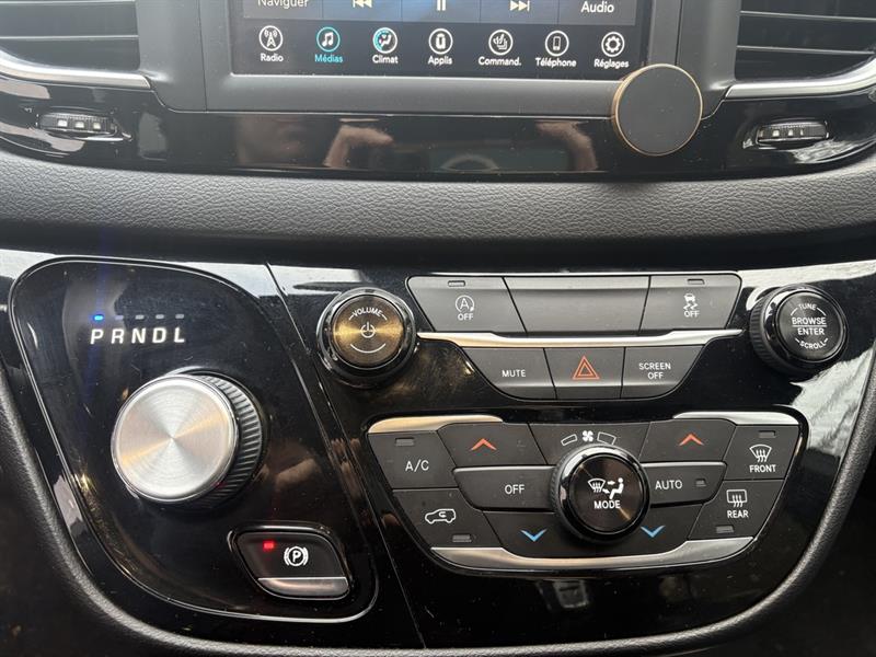 chrysler Pacifica 2019 - 15