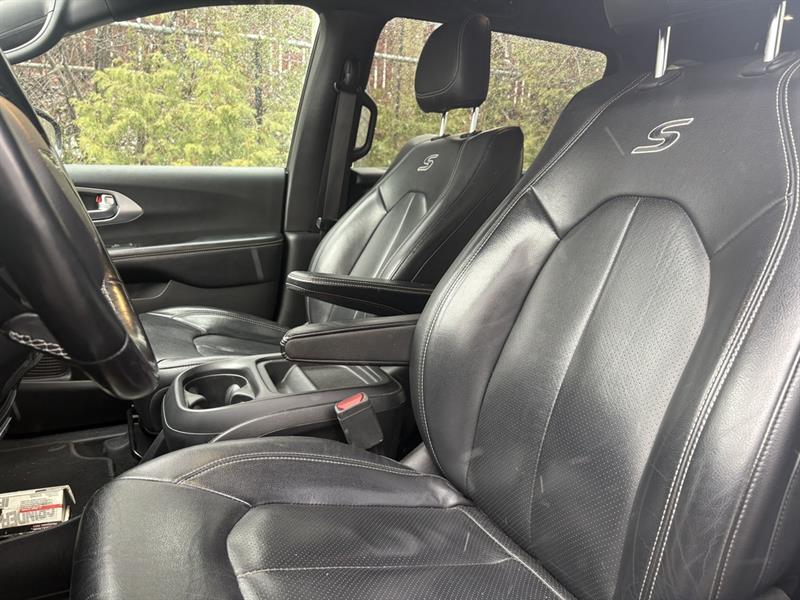 chrysler Pacifica 2019 - 17