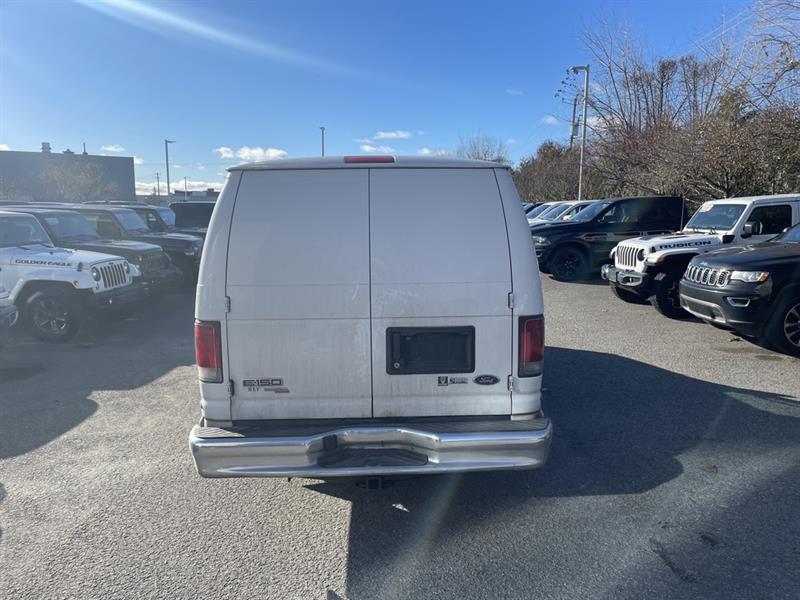 ford Econoline 2011 - 10