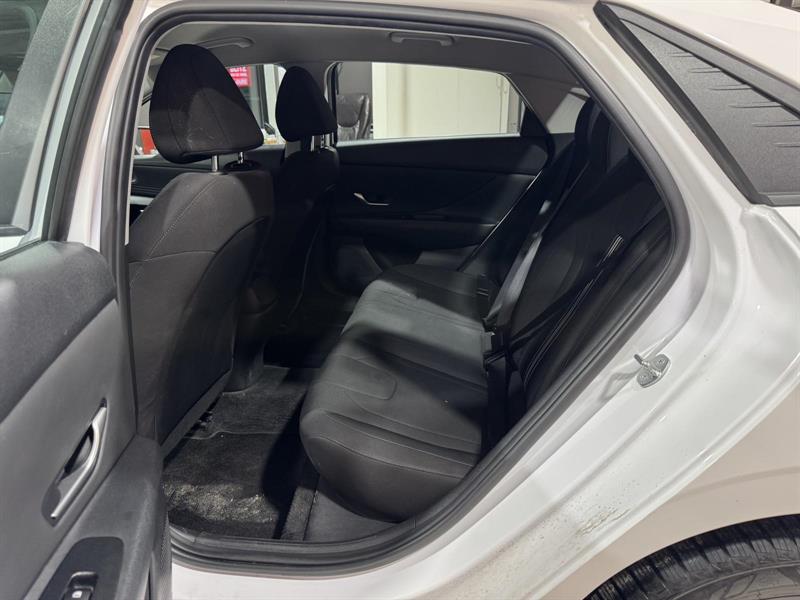 hyundai Elantra 2023 - 12