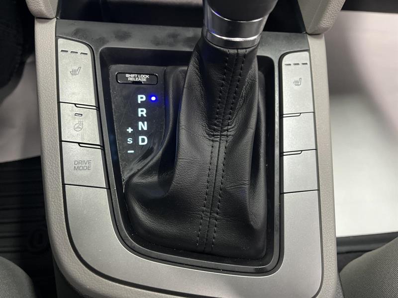 hyundai Elantra 2020 - 16