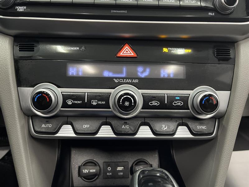 hyundai Elantra 2020 - 17