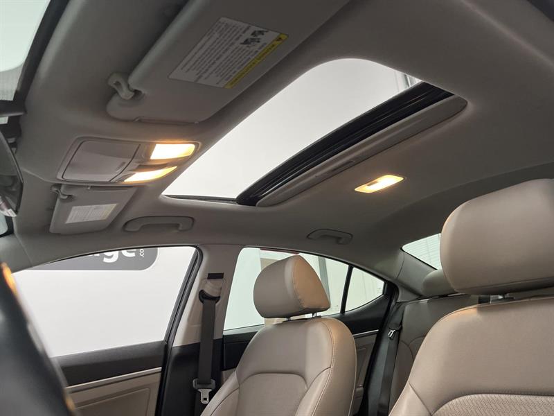 hyundai Elantra 2020 - 24