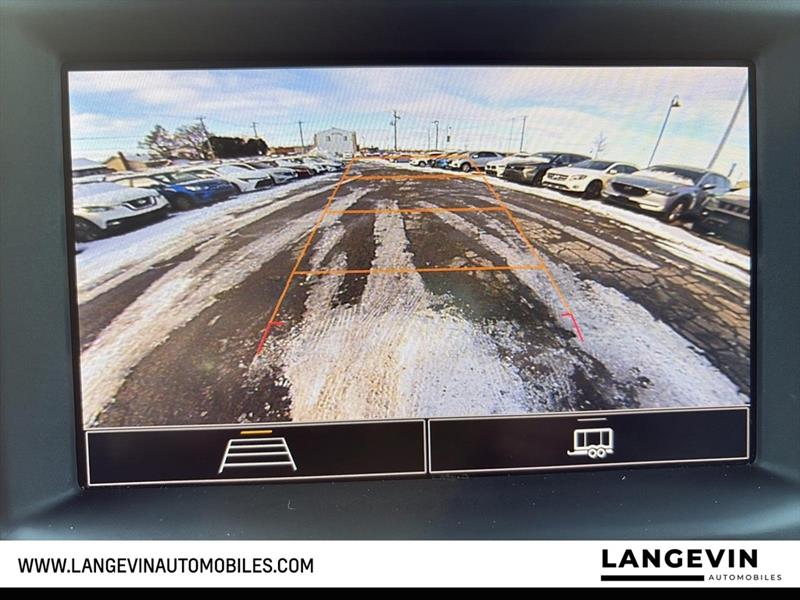 chevrolet Silverado 1500 2022 - 17