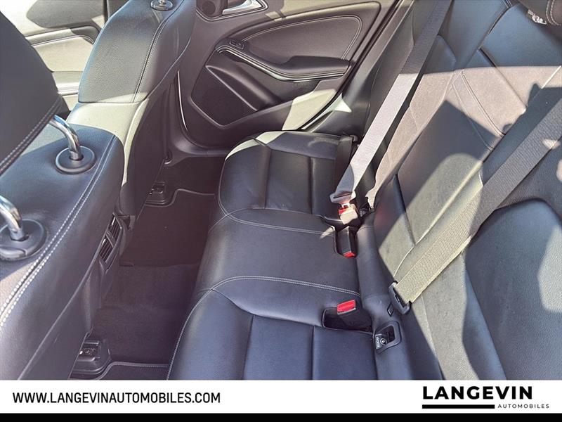 mercedes-benz GLA 2020 - 9