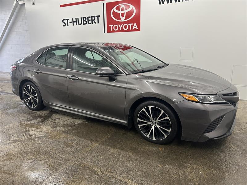 toyota Camry 2018 - 6