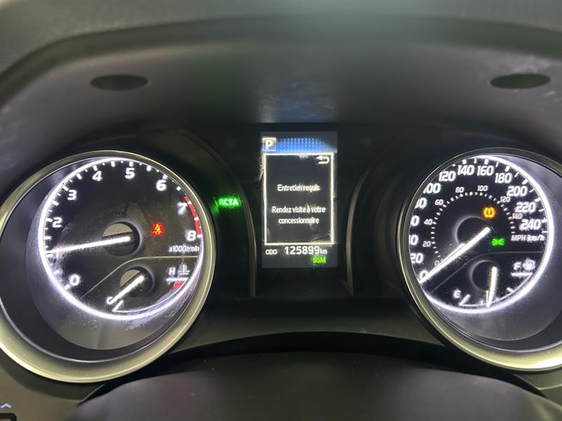 toyota Camry 2018 - 12