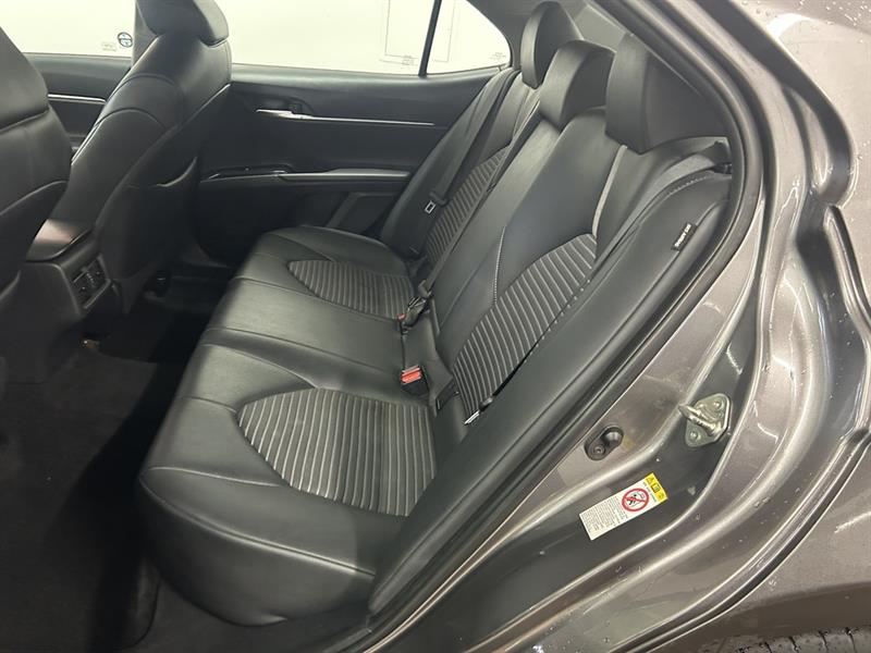 toyota Camry 2018 - 22