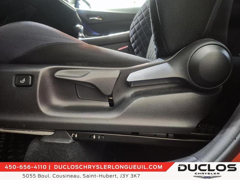 toyota C-HR 2020 - 17