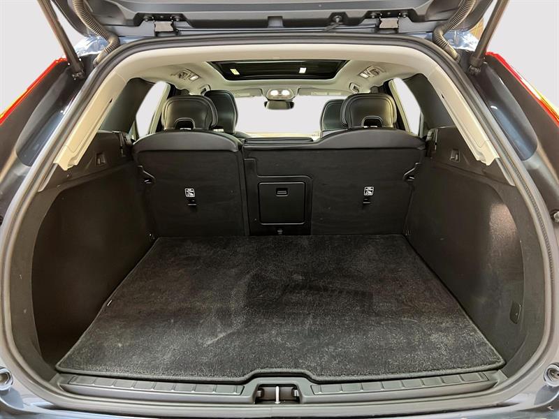 volvo XC60 2025 - 14