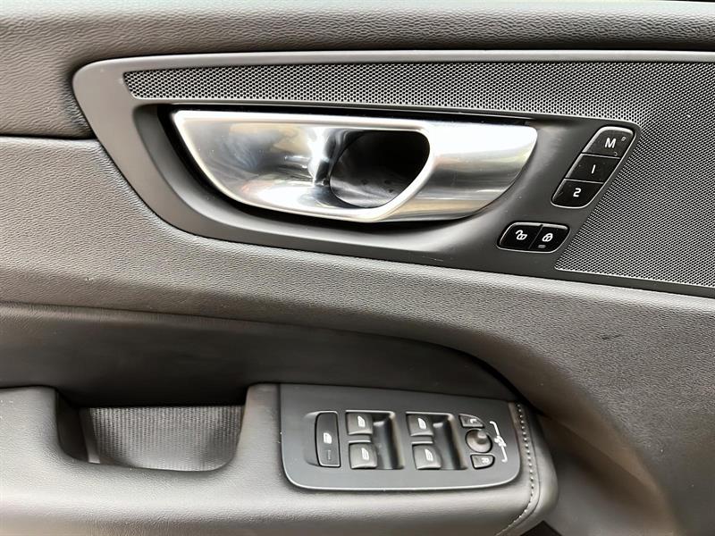 volvo XC60 2025 - 25