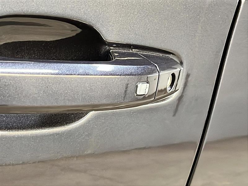 chevrolet Silverado 1500 2024 - 26