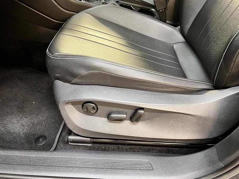 volkswagen Tiguan 2022 - 24