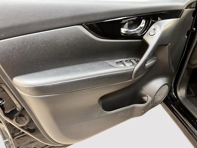 nissan Qashqai 2022 - 24