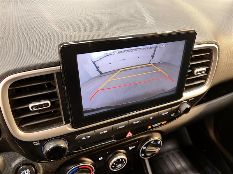 hyundai Venue 2022 - 16