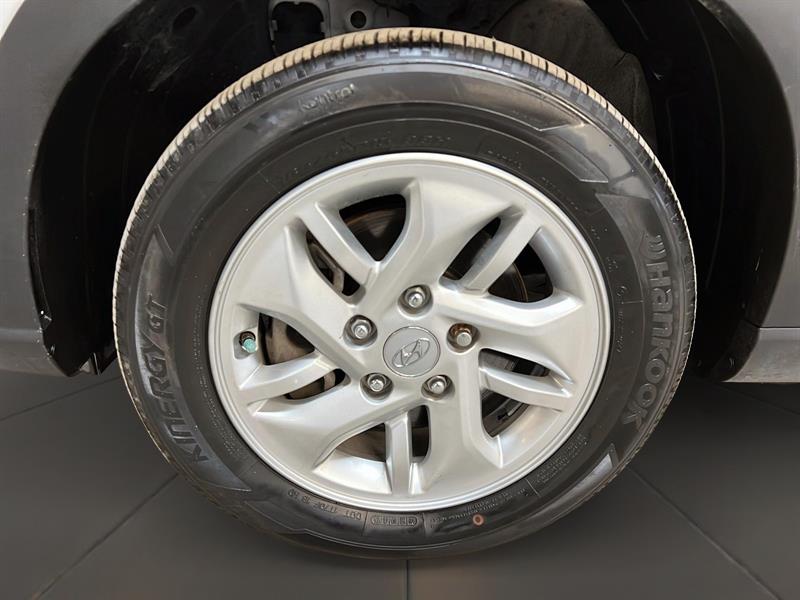 hyundai Venue 2022 - 25