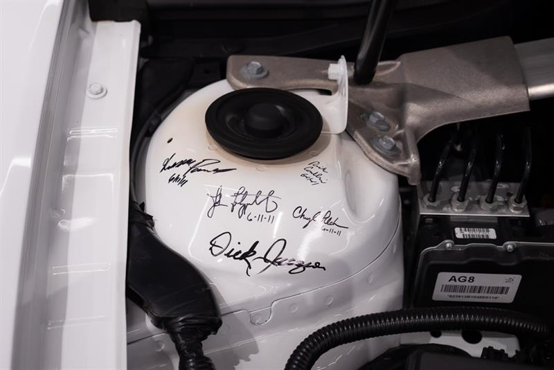 chevrolet Camaro 2011 - 28