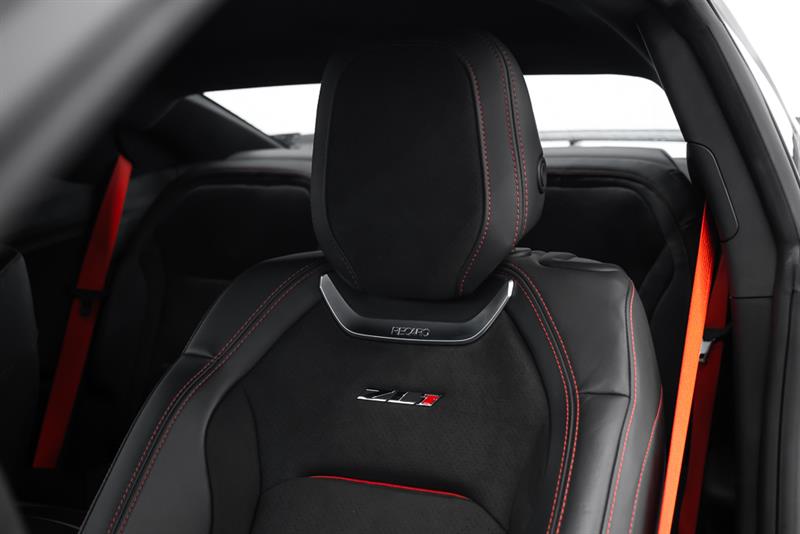 chevrolet Camaro 2018 - 21