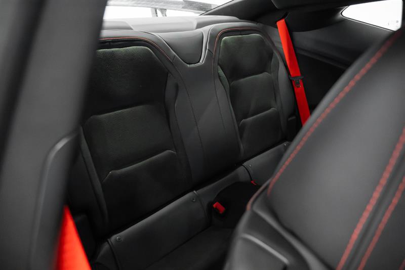 chevrolet Camaro 2018 - 24