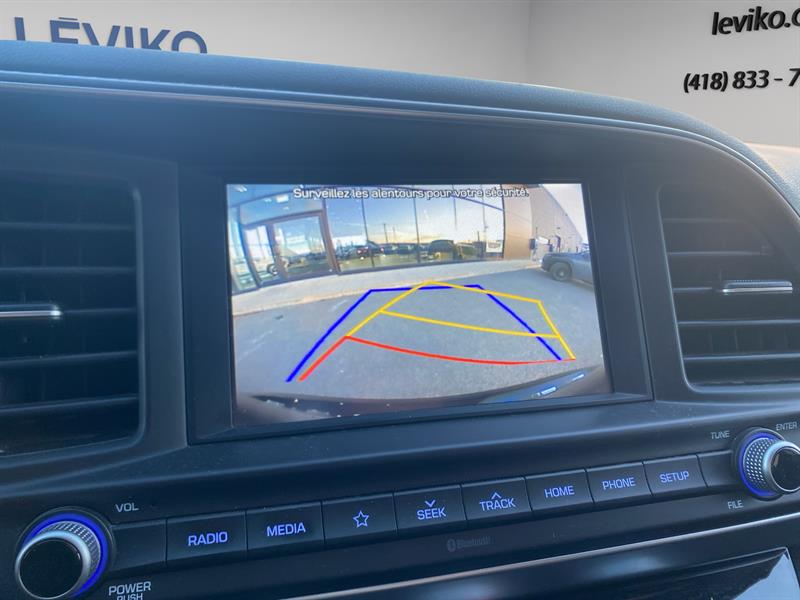 hyundai Elantra 2020 - 17