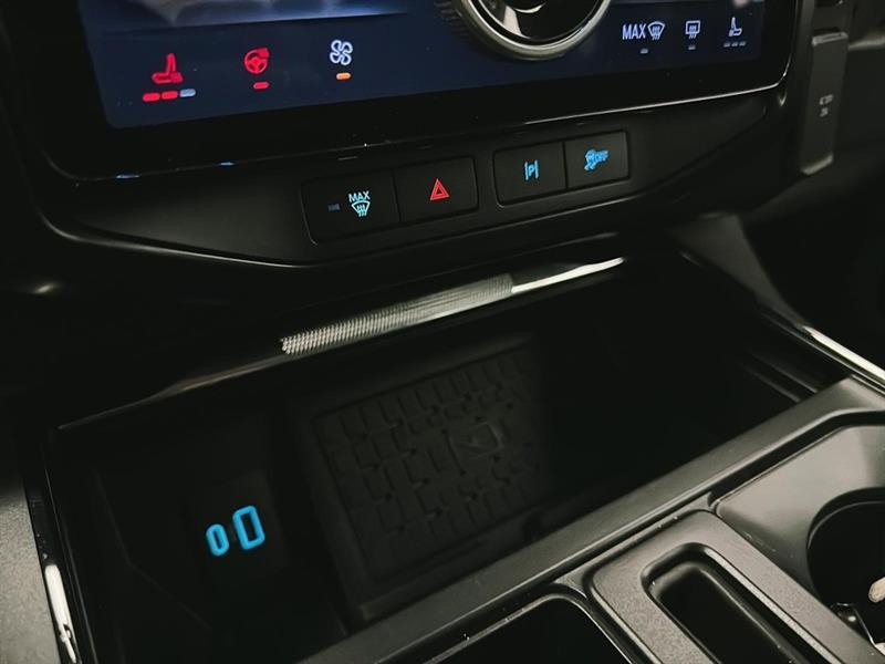 ford F150 LIGHTNING XLT 2024 - 30