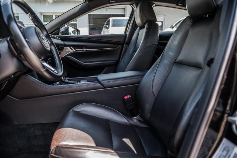 mazda Mazda3 Sport 2023 - 13