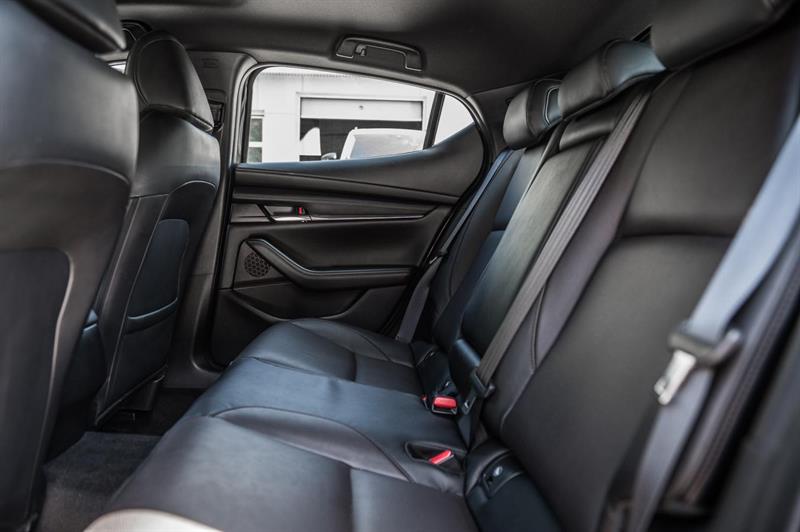 mazda Mazda3 Sport 2023 - 30