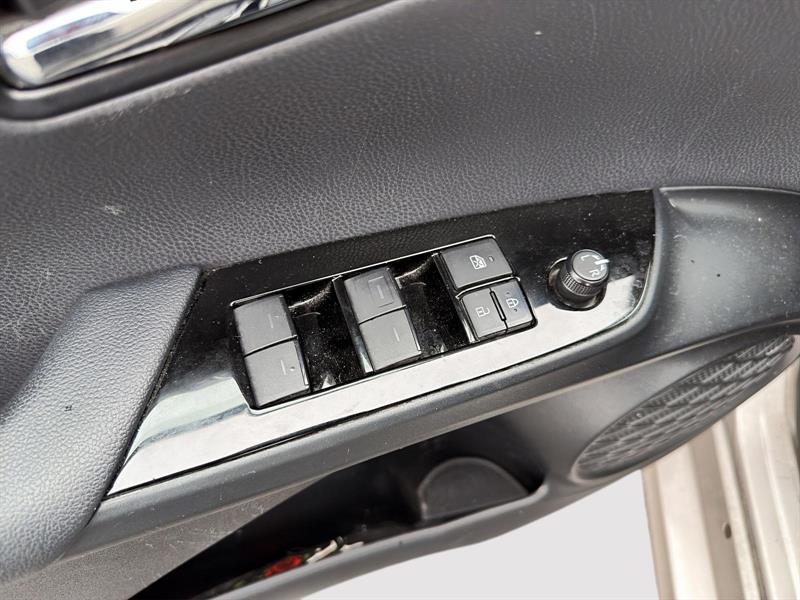 toyota Prius Prime 2020 - 16