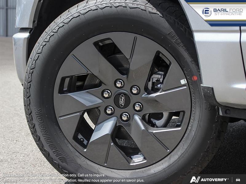 ford F-150 Lightning 2025 - 8