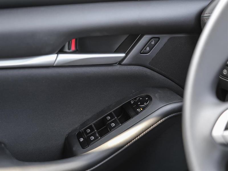 mazda Mazda3 2025 - 16