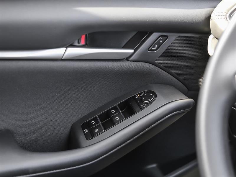 mazda Mazda3 2025 - 16