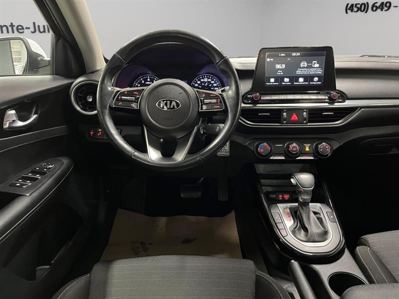 kia Forte 2019 - 13