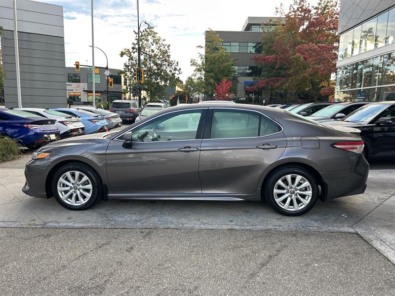 toyota Camry 2020 - 2