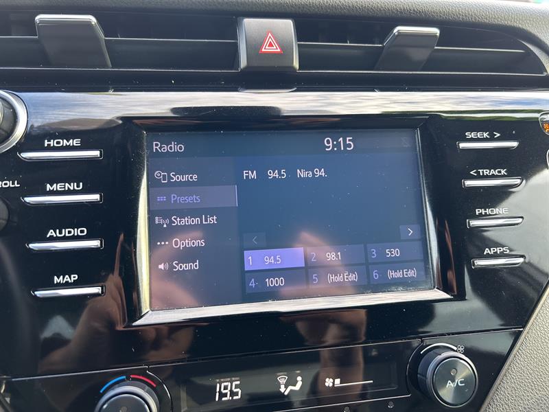 toyota Camry 2020 - 11