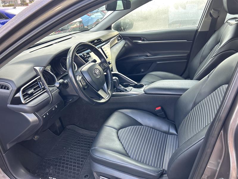 toyota Camry 2020 - 16