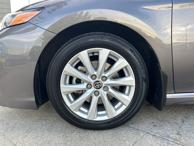 toyota Camry 2020 - 21