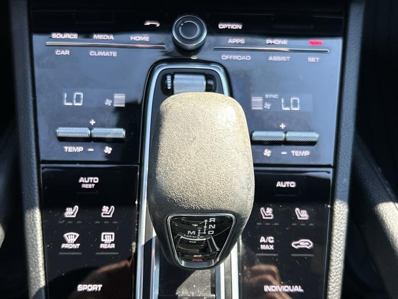 porsche Cayenne 2021 - 27