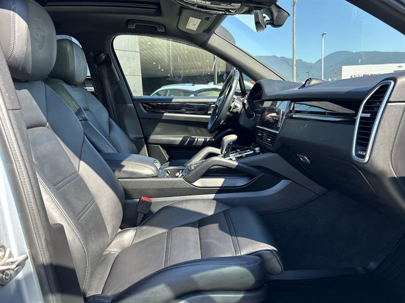 porsche Cayenne 2021 - 33