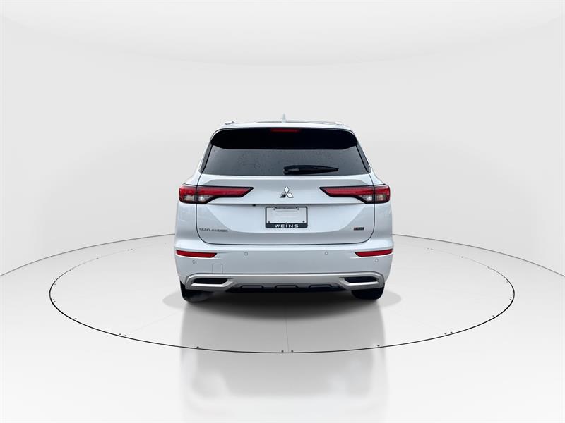 mitsubishi Outlander 2024 - 8