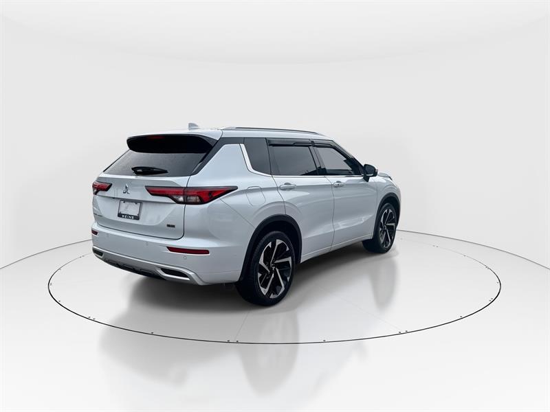 mitsubishi Outlander 2024 - 9