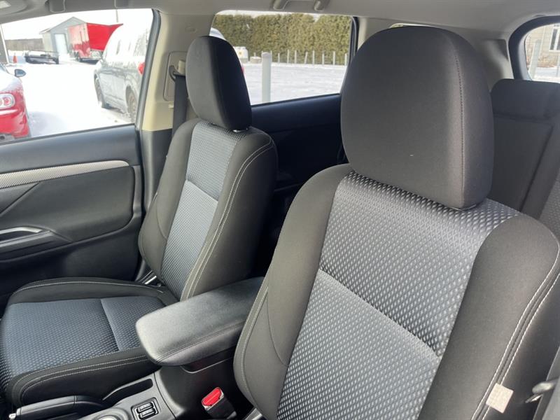 mitsubishi Outlander 2016 - 13