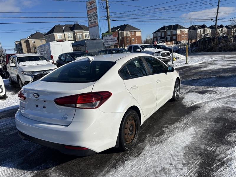 kia Forte 2018 - 4