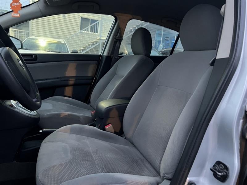 nissan Sentra 2011 - 12