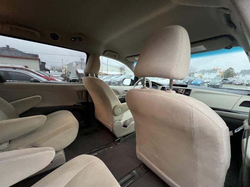 toyota Sienna 2012 - 22