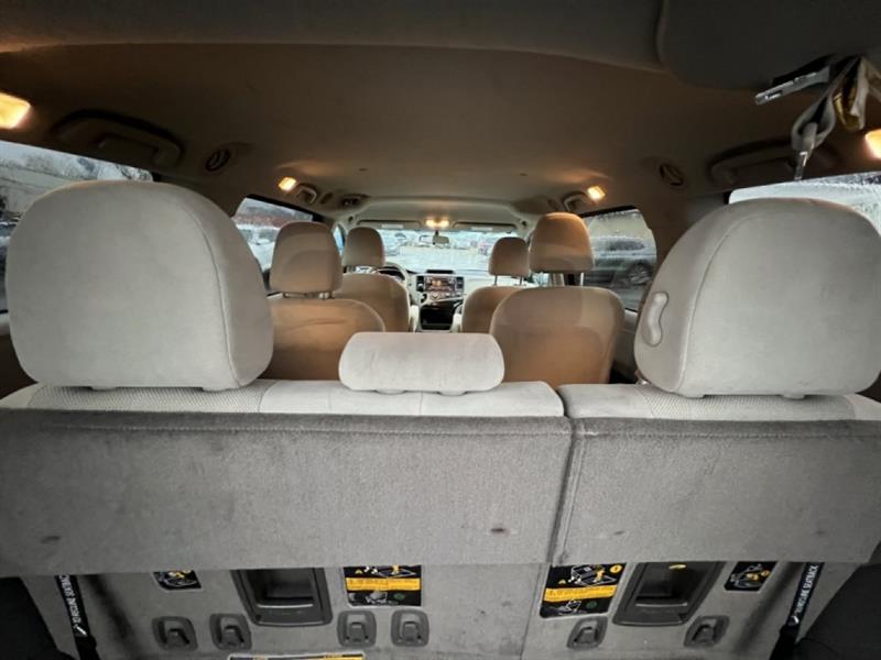 toyota Sienna 2012 - 27